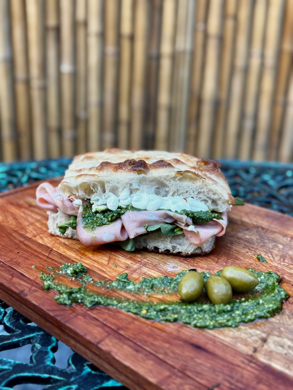 Mortadela y Pistacho